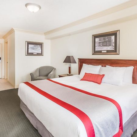 Ramada By Wyndham Hinton Hotel Kültér fotó